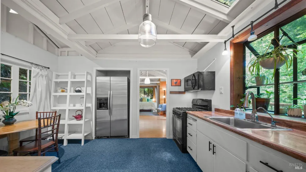 62 Park Street Woodacre, CA 94973