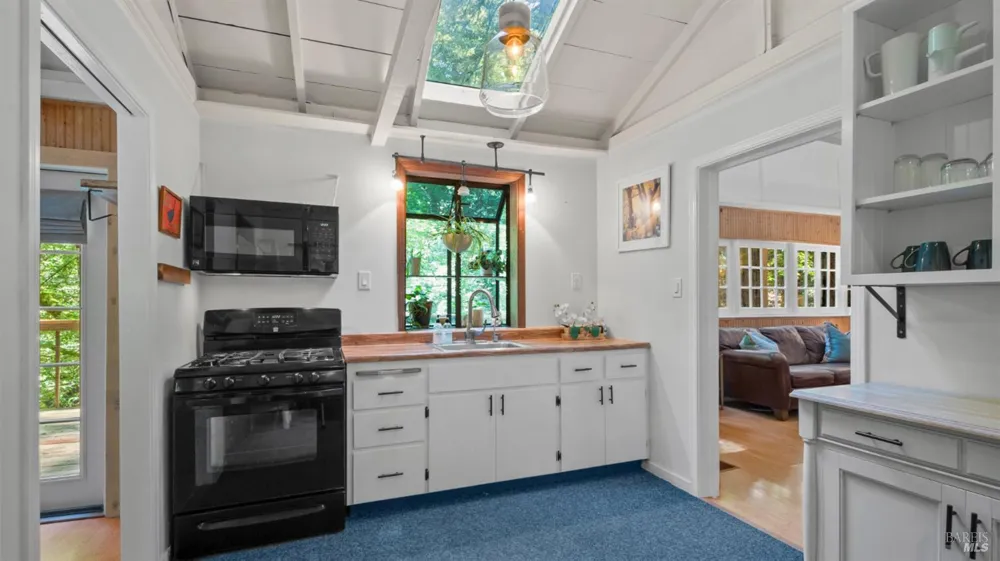 62 Park Street Woodacre, CA 94973