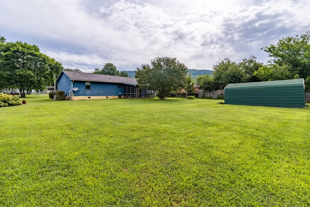 192 Cedar Point Lane South Pittsburg, TN 37380