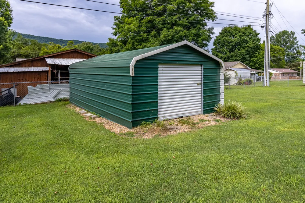 192 Cedar Point Lane South Pittsburg, TN 37380