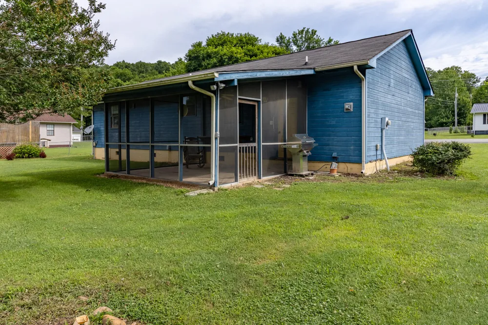 192 Cedar Point Lane South Pittsburg, TN 37380