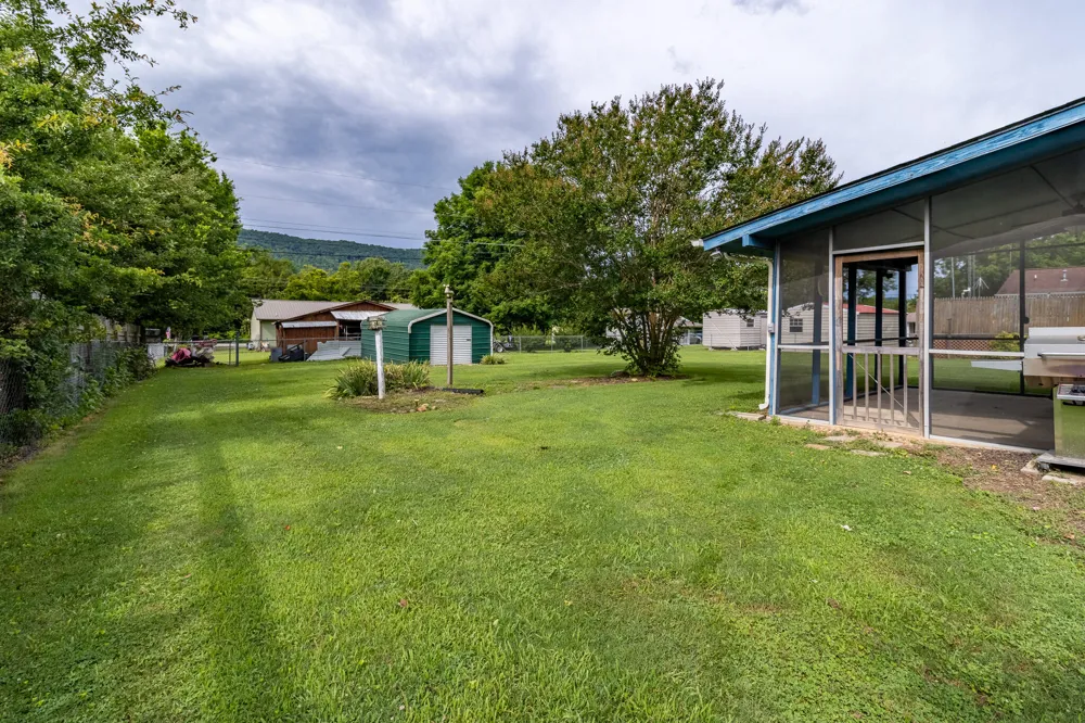 192 Cedar Point Lane South Pittsburg, TN 37380