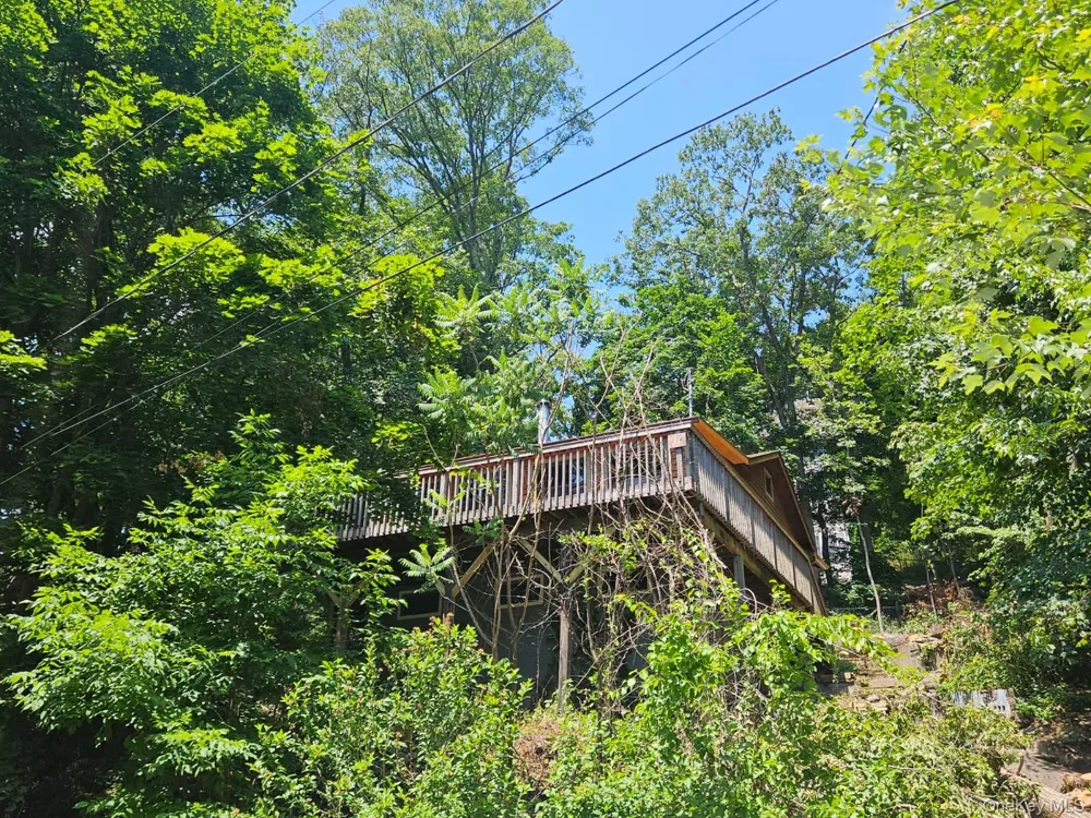 211 Brook Trail Greenwood Lake, NY 10925