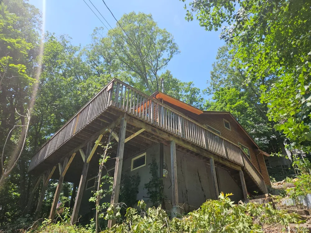 211 Brook Trail Greenwood Lake, NY 10925