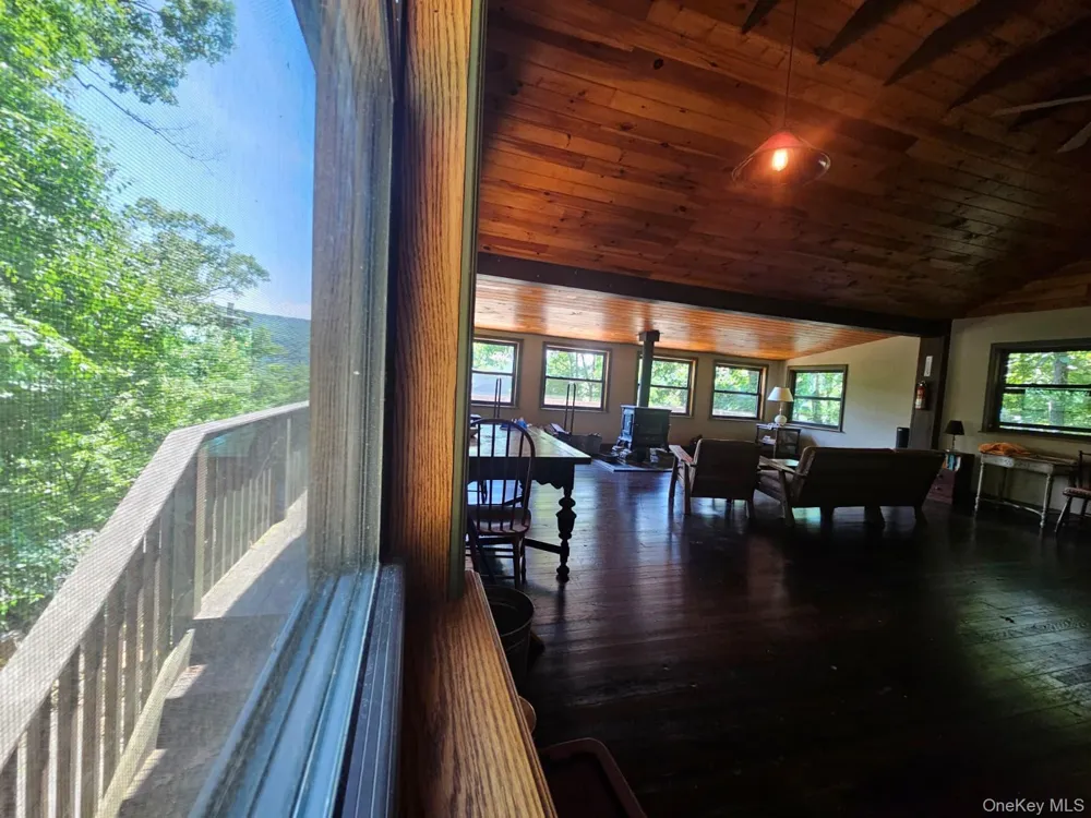 211 Brook Trail Greenwood Lake, NY 10925