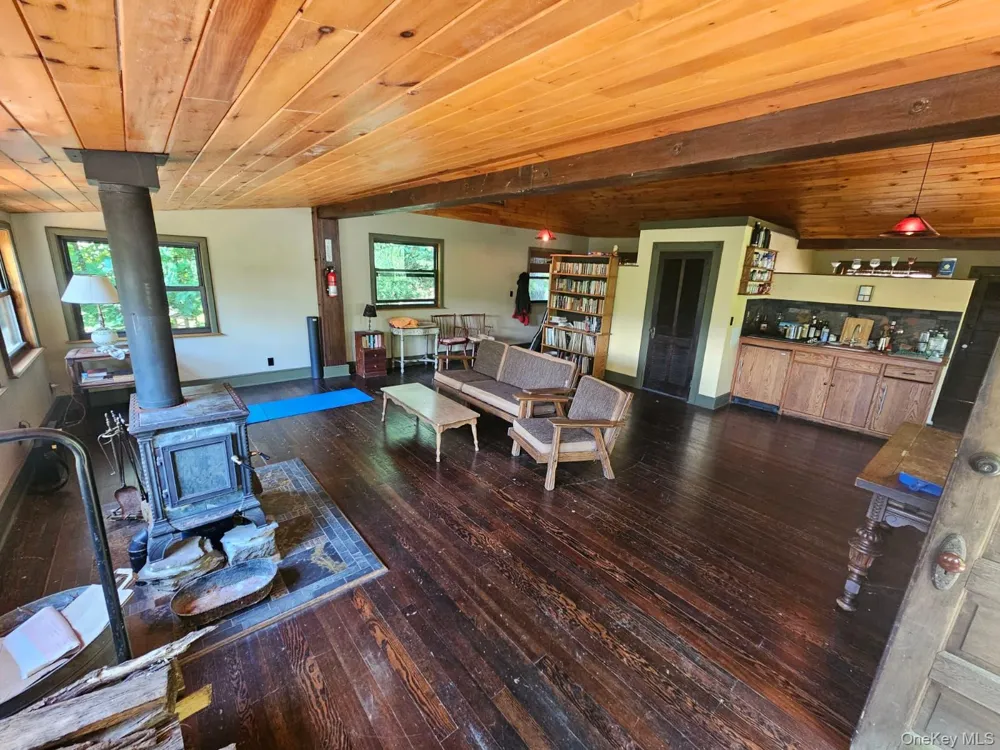 211 Brook Trail Greenwood Lake, NY 10925
