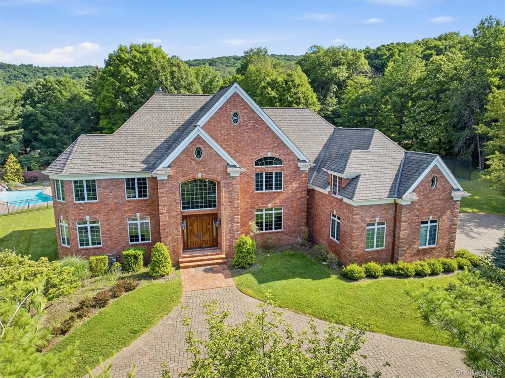 637 S Mountain Road New City, NY 10956