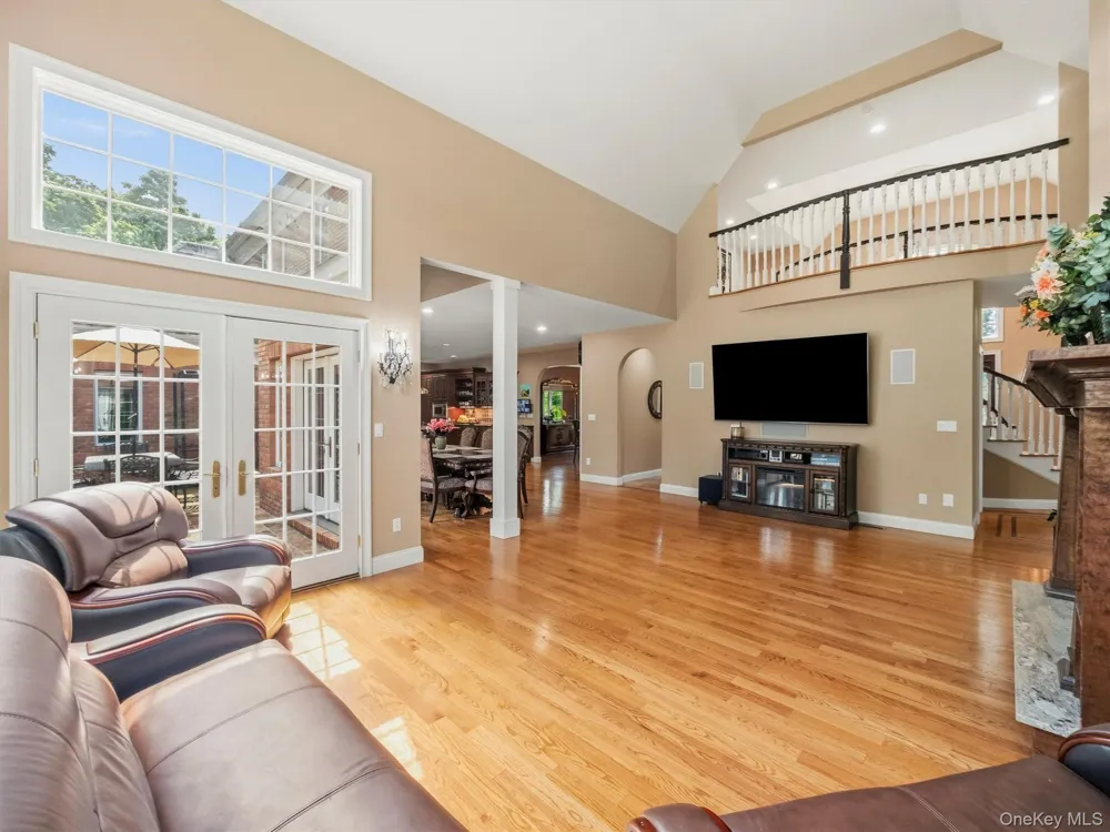 637 S Mountain Road New City, NY 10956