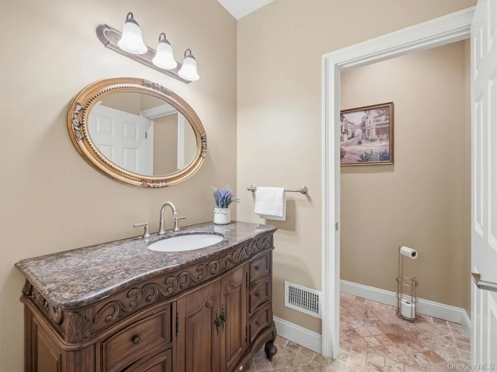 637 S Mountain Road New City, NY 10956