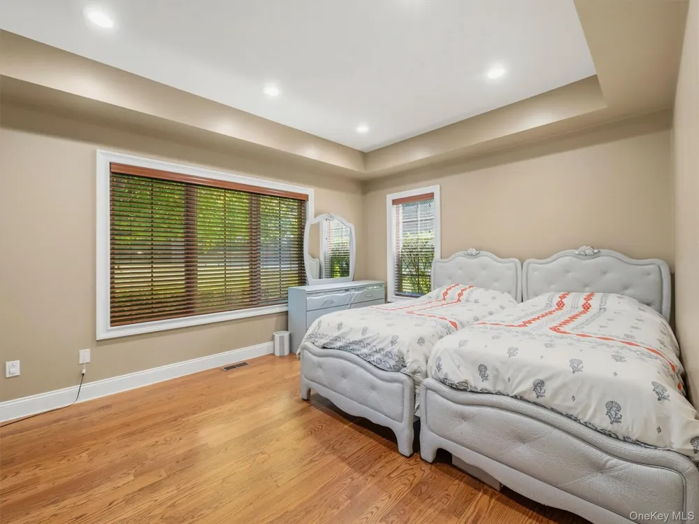 637 S Mountain Road New City, NY 10956