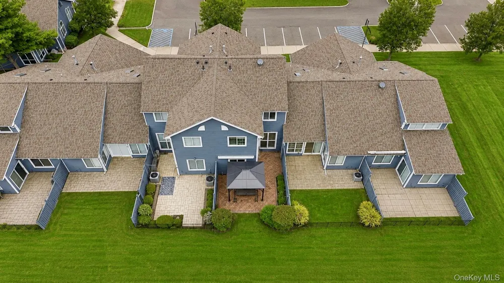 843 Spring Lake Drive Middle Island, NY 11953
