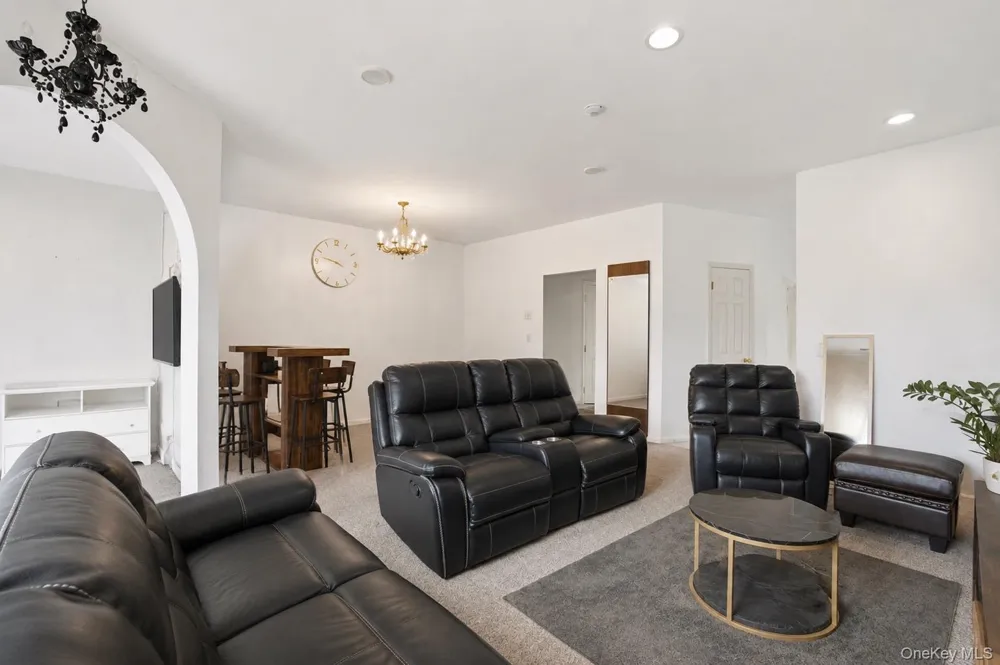 843 Spring Lake Drive Middle Island, NY 11953