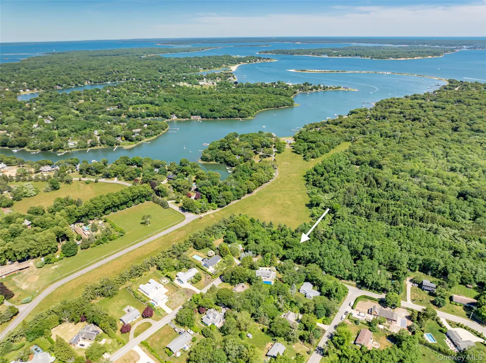 21 Tims Trail Shelter Island, NY 11964