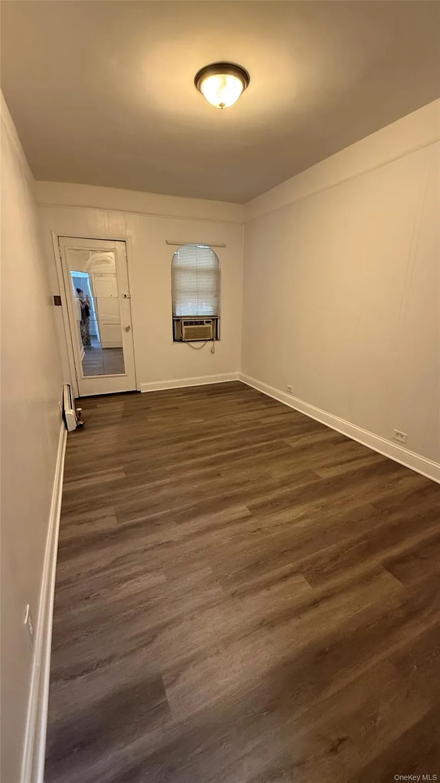 1240 Manor Avenue Bronx, NY 10472