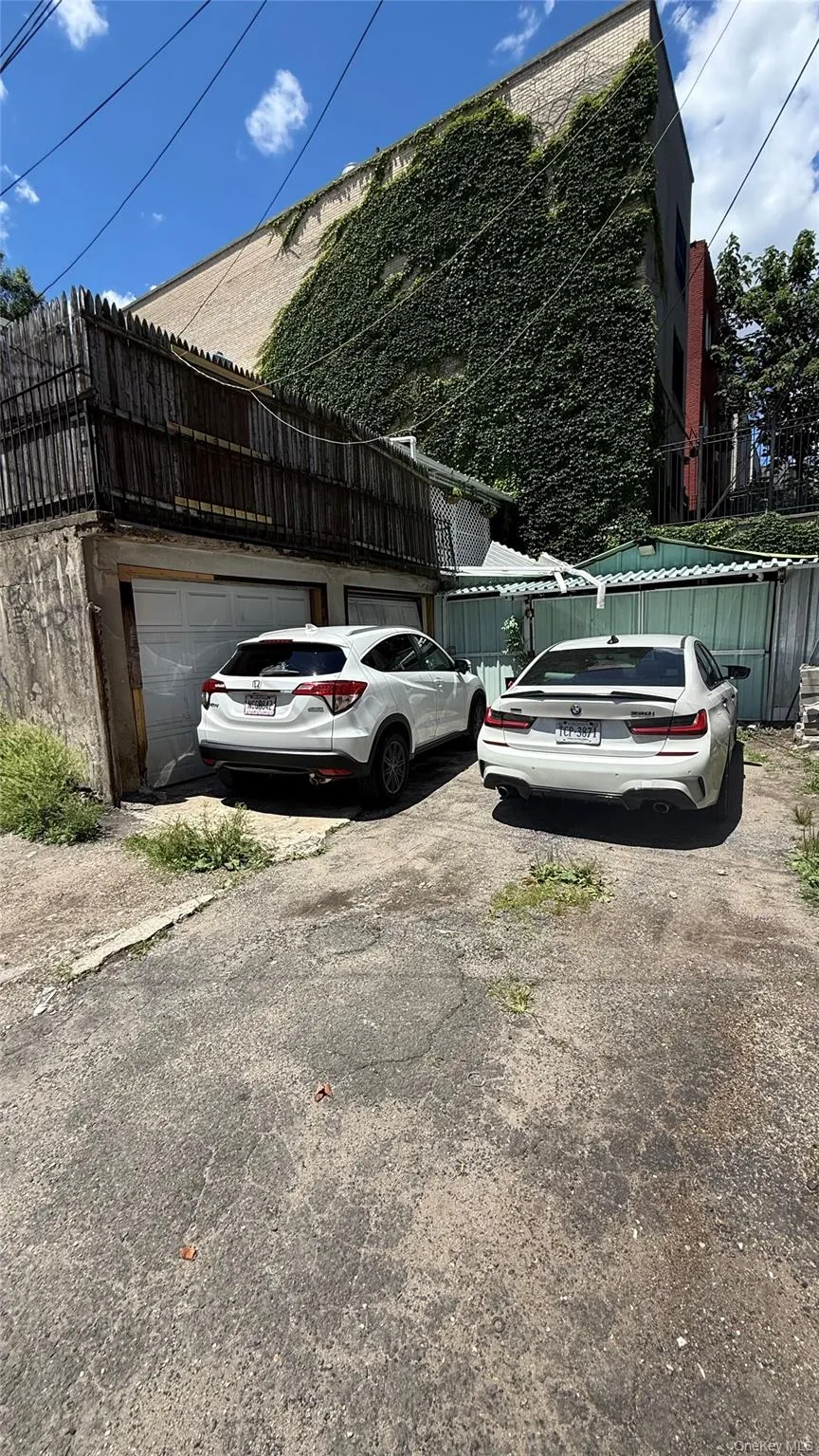 1240 Manor Avenue Bronx, NY 10472