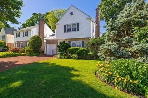 108 Muirfield Road
