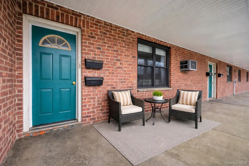 196-72 69th Ave #1 FL Fresh Meadows, NY 11365