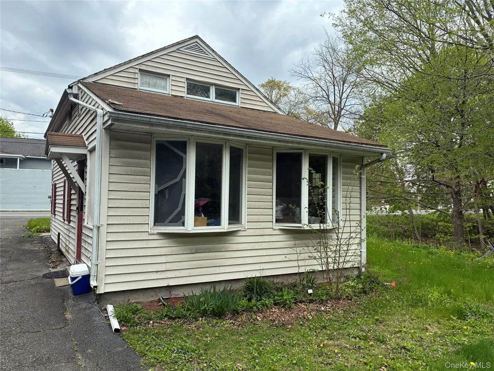 42 State Route 9H Hudson, NY 12534