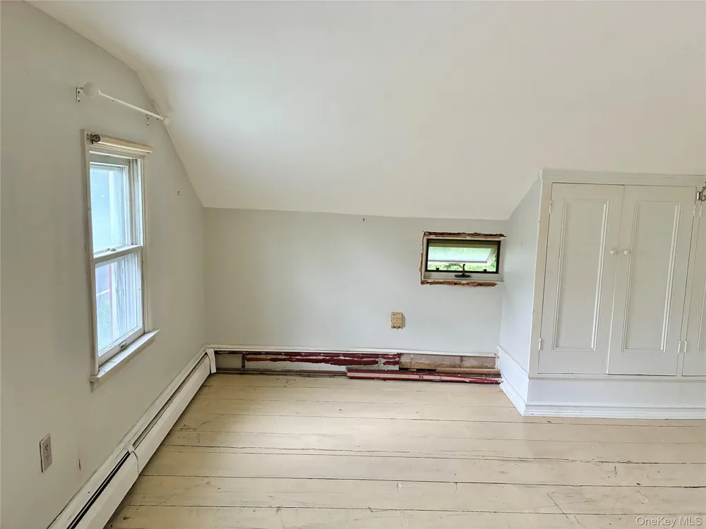 42 State Route 9H Hudson, NY 12534