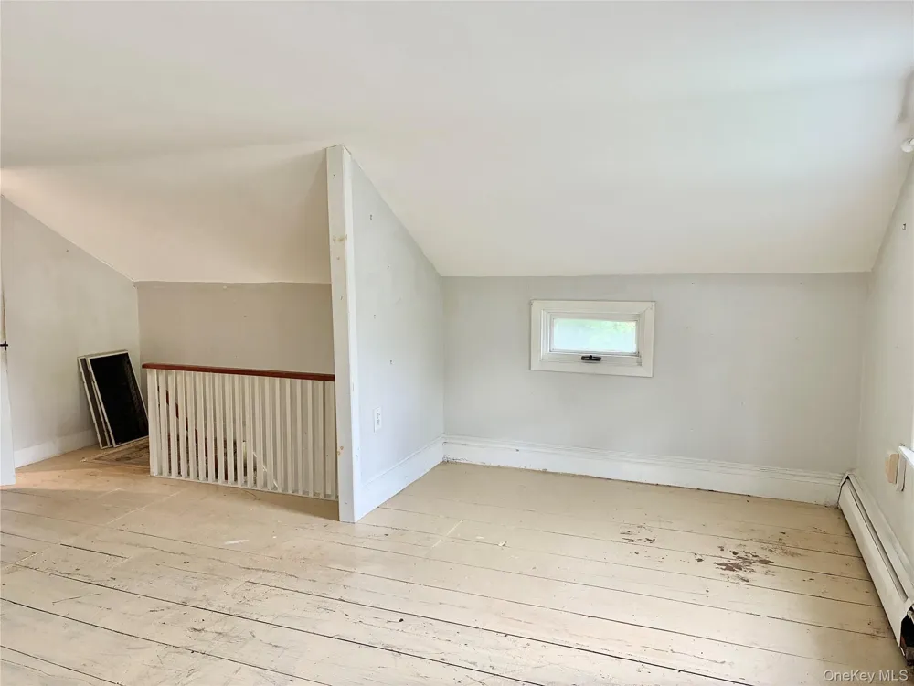 42 State Route 9H Hudson, NY 12534