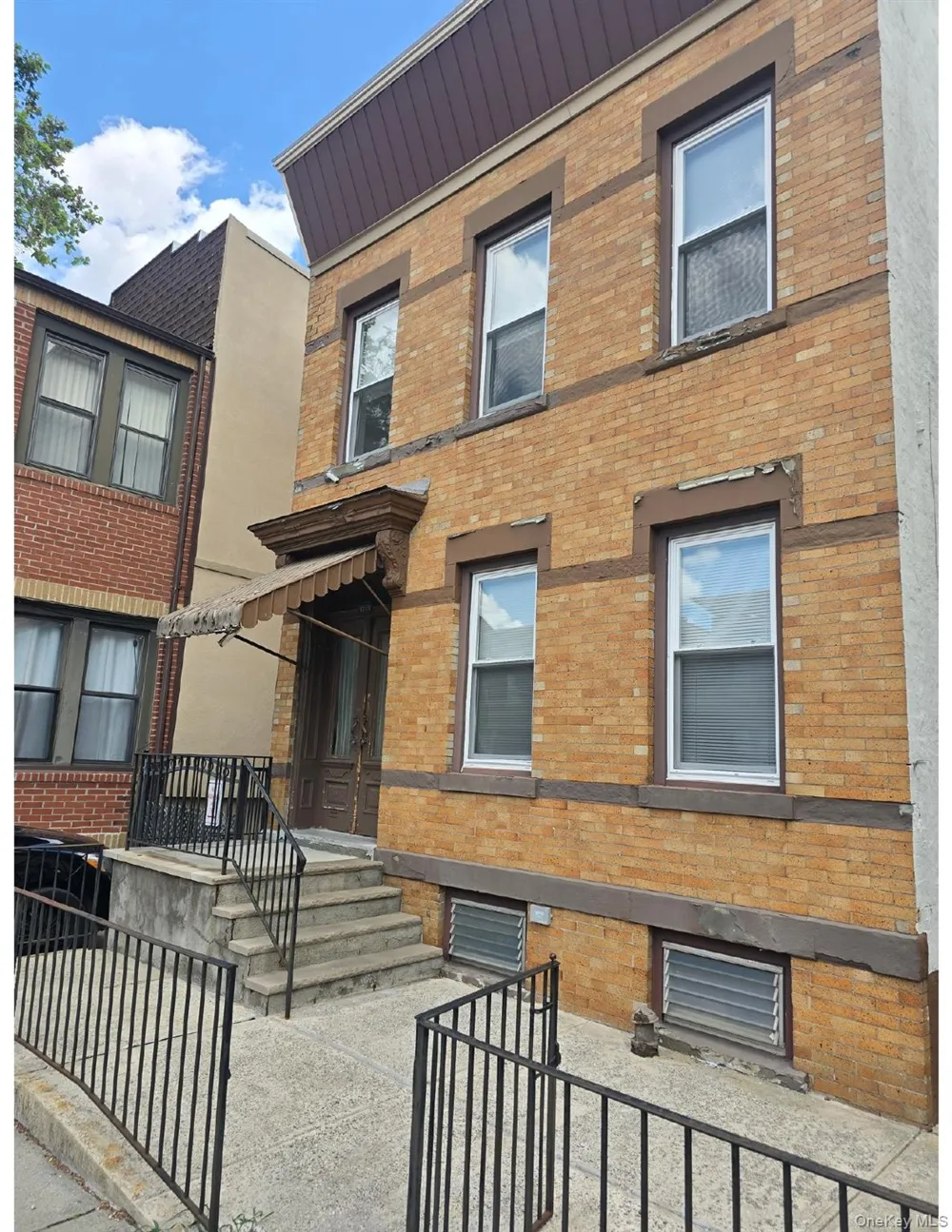 72-37 66th Street #2 Glendale, NY 11385