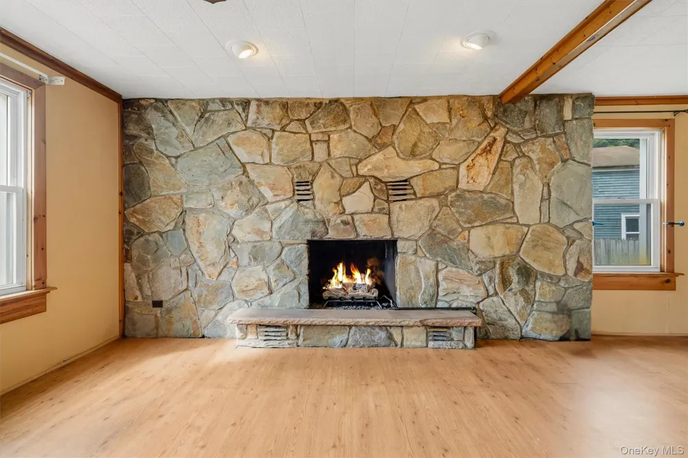 15 Delaware Street Port Jervis, NY 12771