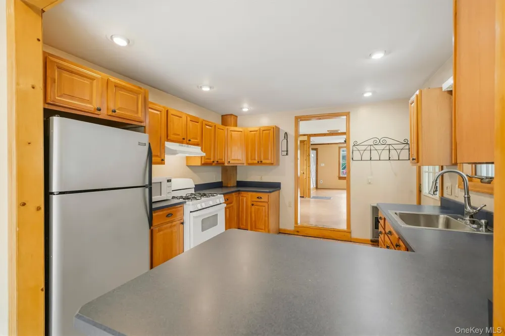 15 Delaware Street Port Jervis, NY 12771
