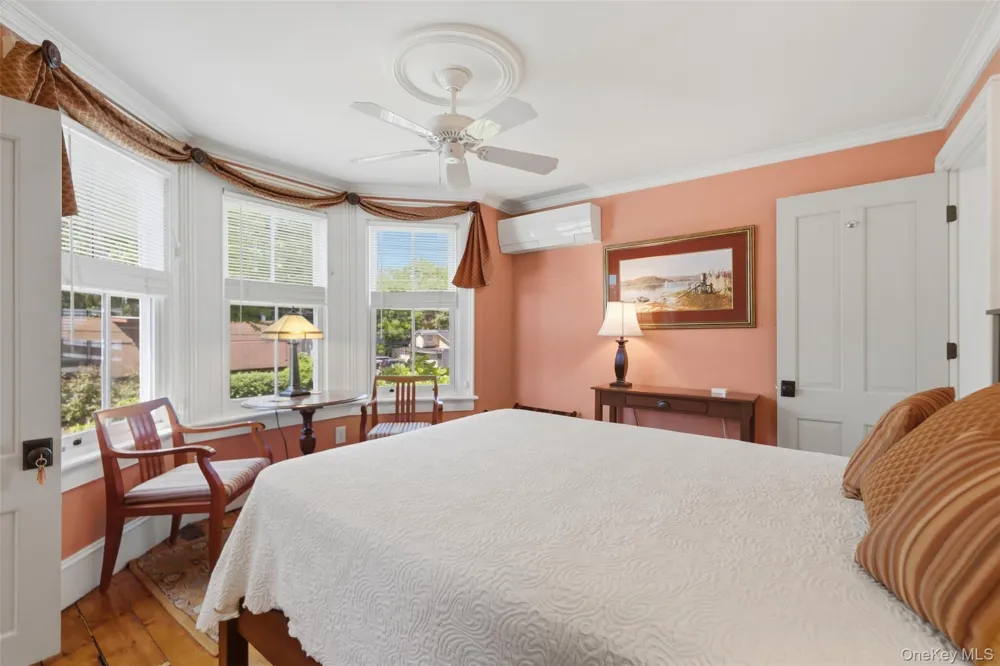 5 and 10 West Street Marlboro, NY 12542