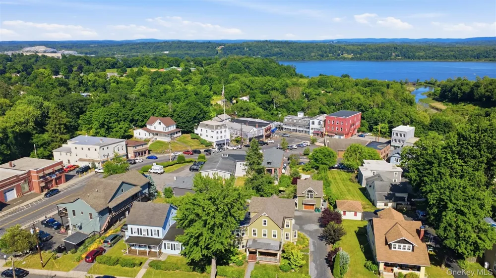 5 and 10 West Street Marlboro, NY 12542