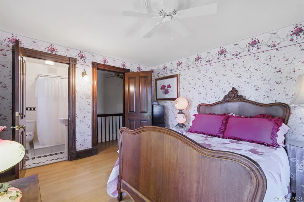 5 and 10 West Street Marlboro, NY 12542