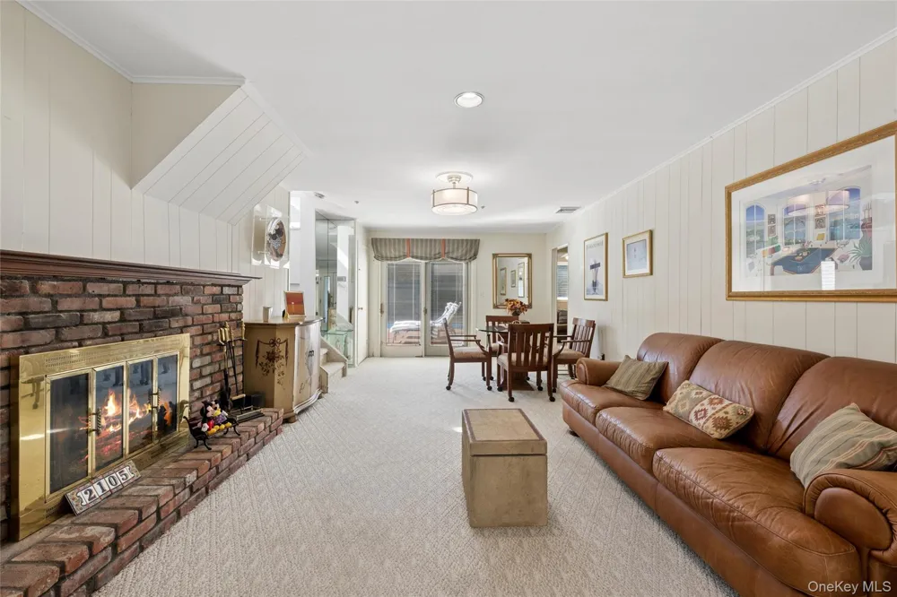 2105 Holland Way Merrick, NY 11566
