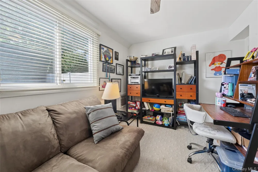 2105 Holland Way Merrick, NY 11566