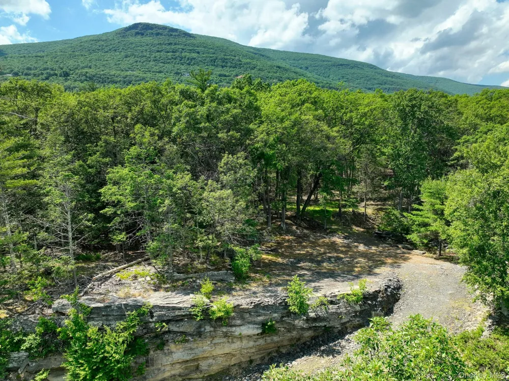 400 Stoll Road Saugerties, NY 12477