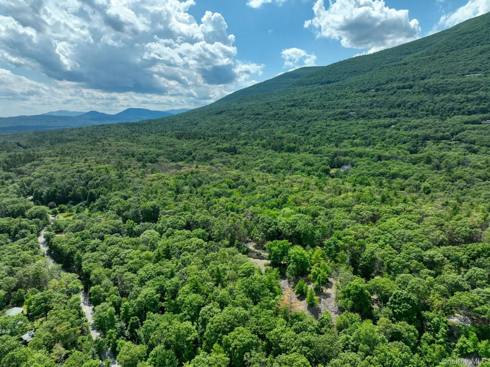 400 Stoll Road Saugerties, NY 12477
