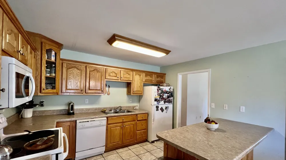 153 Commodore Cir Summertown, TN 38483