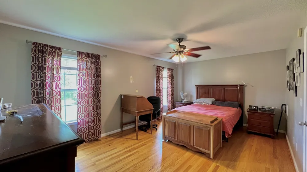 153 Commodore Cir Summertown, TN 38483