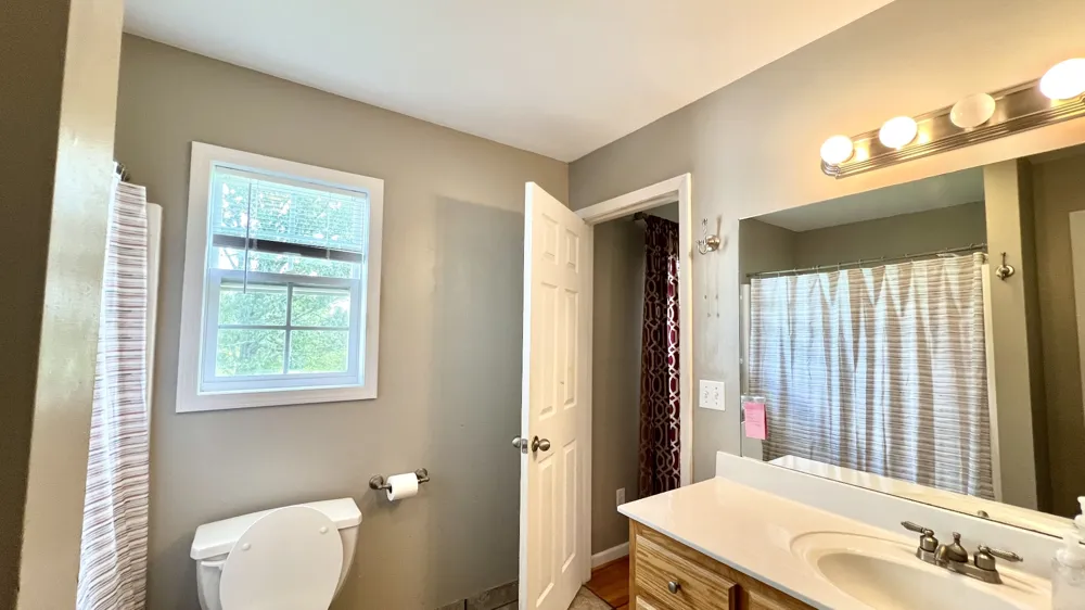 153 Commodore Cir Summertown, TN 38483