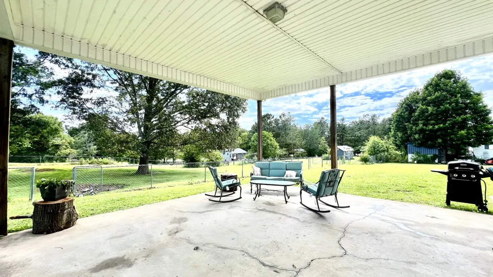 153 Commodore Cir Summertown, TN 38483