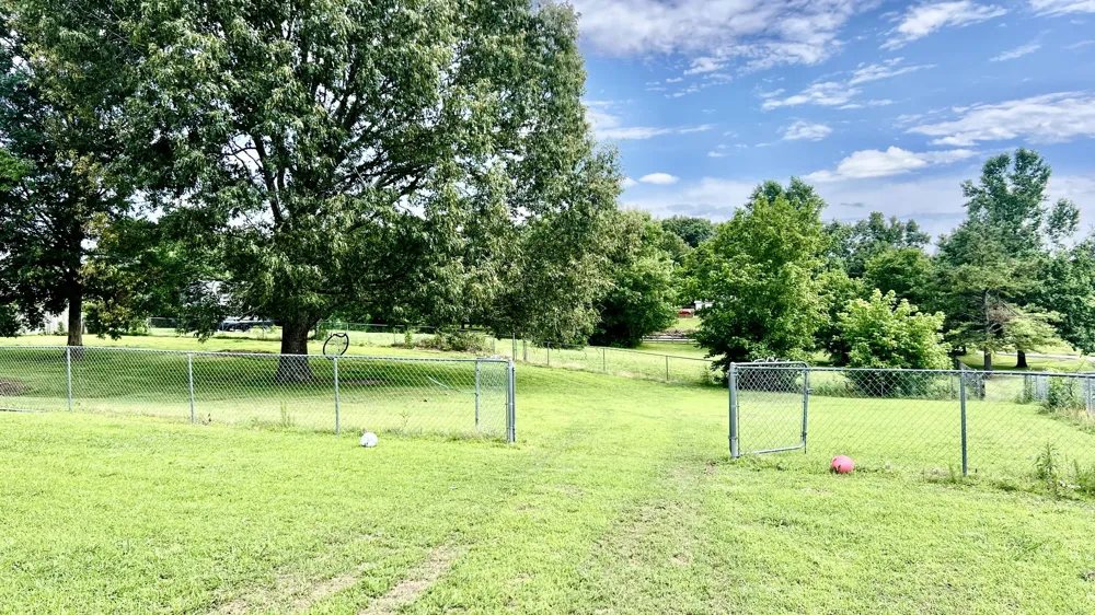 153 Commodore Cir Summertown, TN 38483