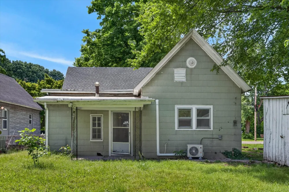 132 S McPherson St Hopkinsville, KY 42240