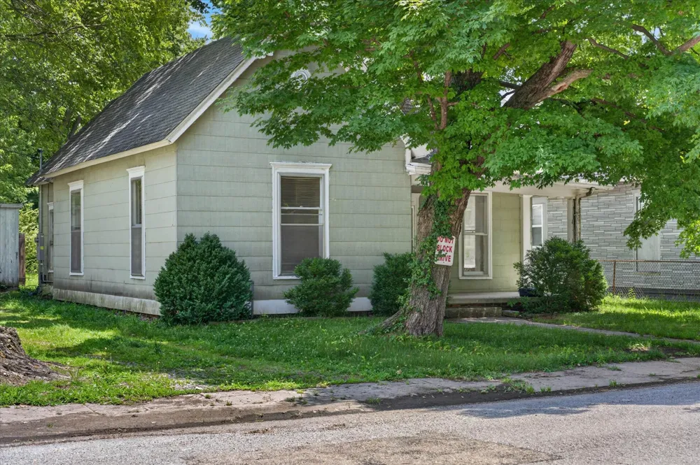 132 S McPherson St Hopkinsville, KY 42240