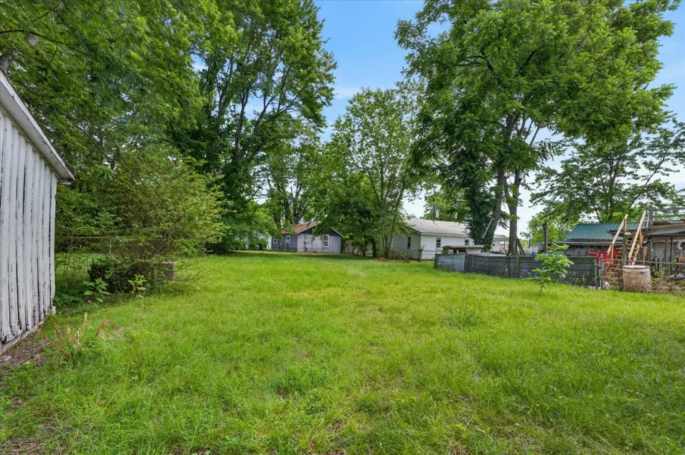 132 S McPherson St Hopkinsville, KY 42240