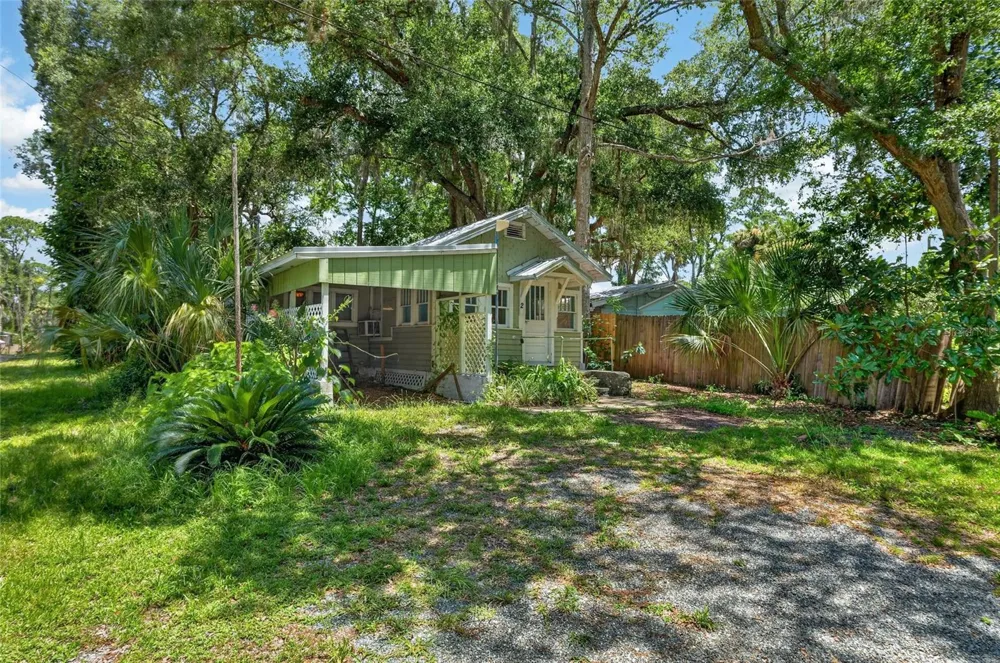 2 ALLEY A Yankeetown, FL 34498