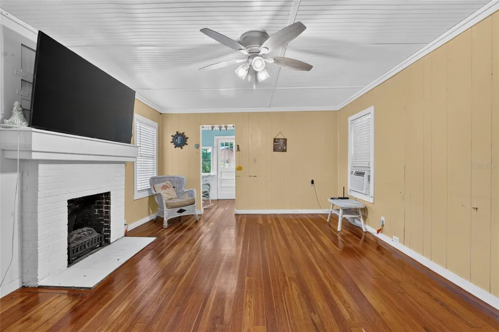 2 ALLEY A Yankeetown, FL 34498