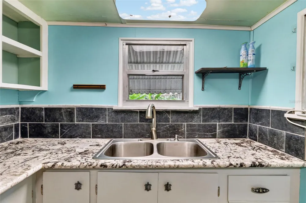 2 ALLEY A Yankeetown, FL 34498