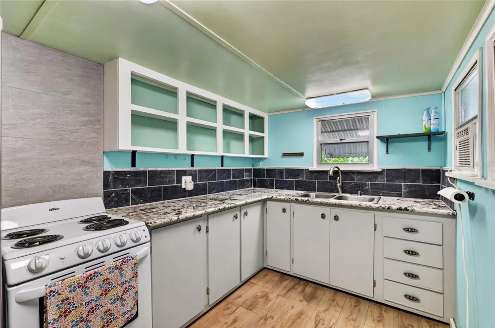 2 ALLEY A Yankeetown, FL 34498