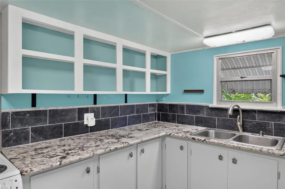 2 ALLEY A Yankeetown, FL 34498