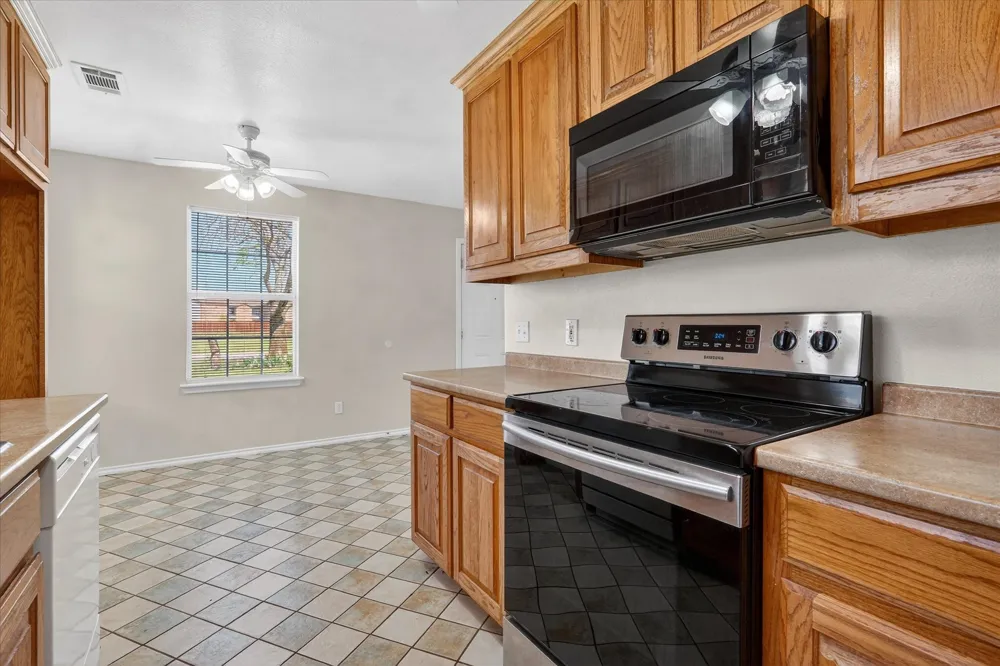 509 W Cedar Street Gunter, TX 75058
