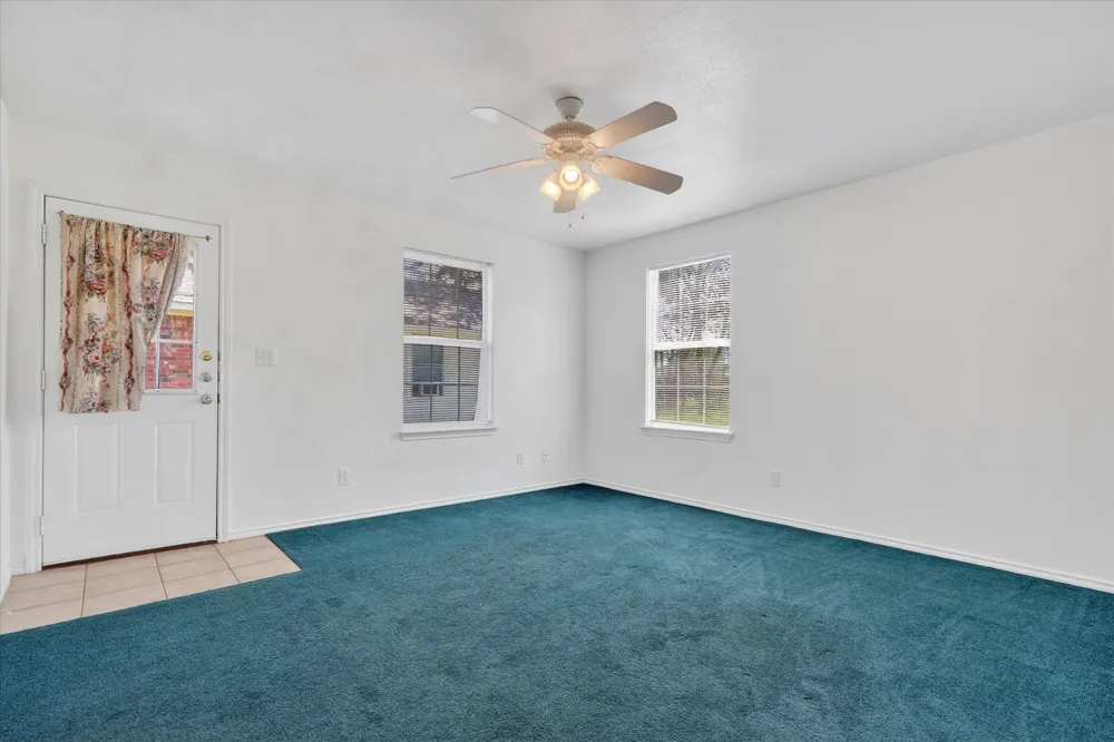 509 W Cedar Street Gunter, TX 75058