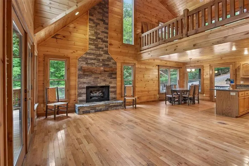 648 Stuart Mountain Road Mineral Bluff, GA 30559